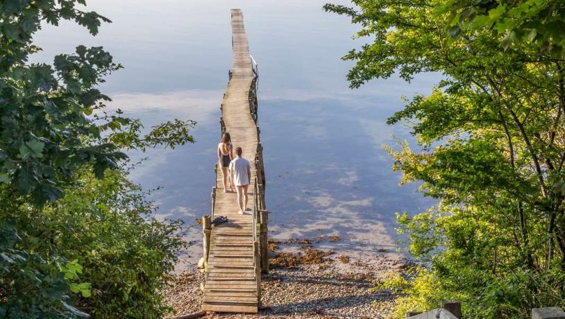 Badebro på Sondsrup Strand