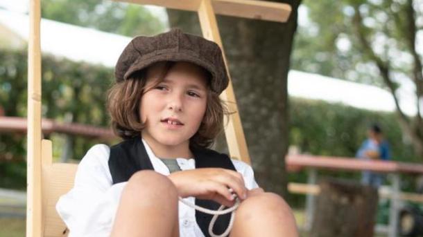 Kinderfreundliche Aktivität im Garten des Glud Museum am Horsens Fjord