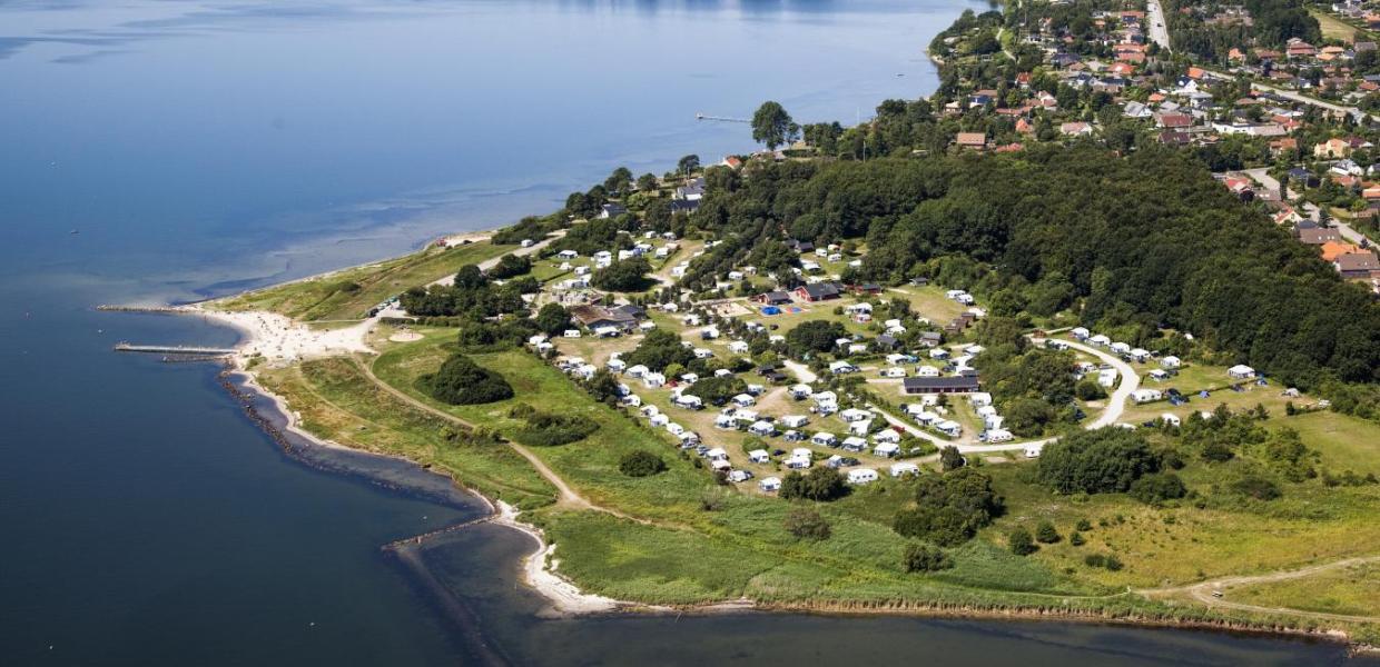 Luftbild von Horsens am Horsens Fjord mit Husodde Strand und Horsens City Camping