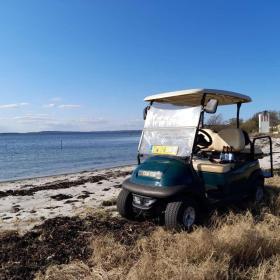 Machen Sie eine Rundtour auf Hjarnø mit einem flinken Golf Cart von Hjarnø Golfbil og Cykeludlejning